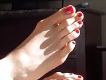Long Toes for a Short While