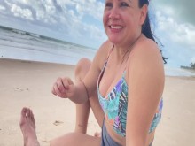 # vacaciones para adultos 2021- segundo día en la playa- Buenos días sexo con semen en la boca en la playa