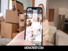 MomCreep - STEPSON ayuda a la madrastra MILF madura Lilly James a vender toda su ropa y ella lo recompensó