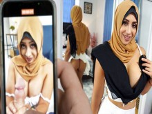 Milf de grandes tetas con medias de red Lilly Hall hará cualquier cosa para obtener más Me gusta - Hijab Mylfs