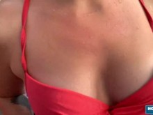 Los amantes calientes disfrutan de un poco de chupar la polla y la conducción cruda