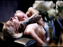 Hot Blonde Milf se follan durante una sesión de fotos real - película completa en freetaboo.net