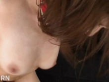 Grandes tetas esposa japonesa follada en trío con creampie caliente