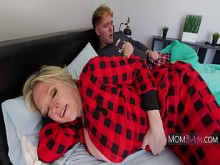 ¡Compartir una cama con madrastra salió muy mal!