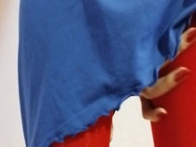 ¿TE GUSTA VERME CUANDO JUEGO CON MI VESTIDO? vista de cerca