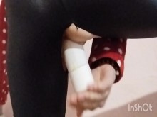 SER FOLLADO POR DETRÁS POR UN JUGUETE GRANDE ES GENIAL, vista de cerca