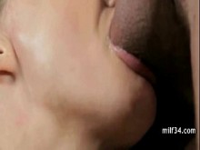 Esta es una puma madura caliente y desagradable