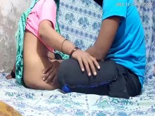India adolescente chica y chico sexo en la habitación