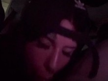 Chupandole la cabeza hasta correrse en mi boca