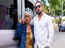 Abuela de 73 años recogida para sexo anal en furgoneta