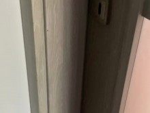 Mamá gimiendo fuerte me despierta teniendo sonidos de sexo matutino