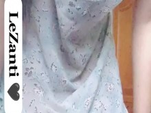 Me follé a mi novia encima de nuestra mesa de café.