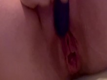 Squirting mientras está en la ducha y el marido duerme