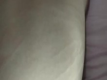 Esposa infiel se escapa con su amante al motel a disfrutar su enorme polla