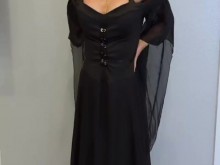 Mostrando mis nuevos colmillos de vampiro y mi disfraz de vampiro