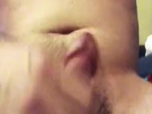 Papi en forma te habla sucio y tiene una explosión de semen