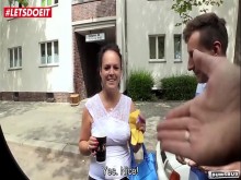 LETSDOEIT - Milf alemana amateur recogida y follada en la furgoneta