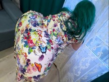 Madura ama de casa mostró sus encantos y recibió sexo anal en agradecimiento