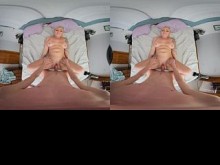 Elana Bunnz POV VR: El paseo salvaje de una MILF tetona